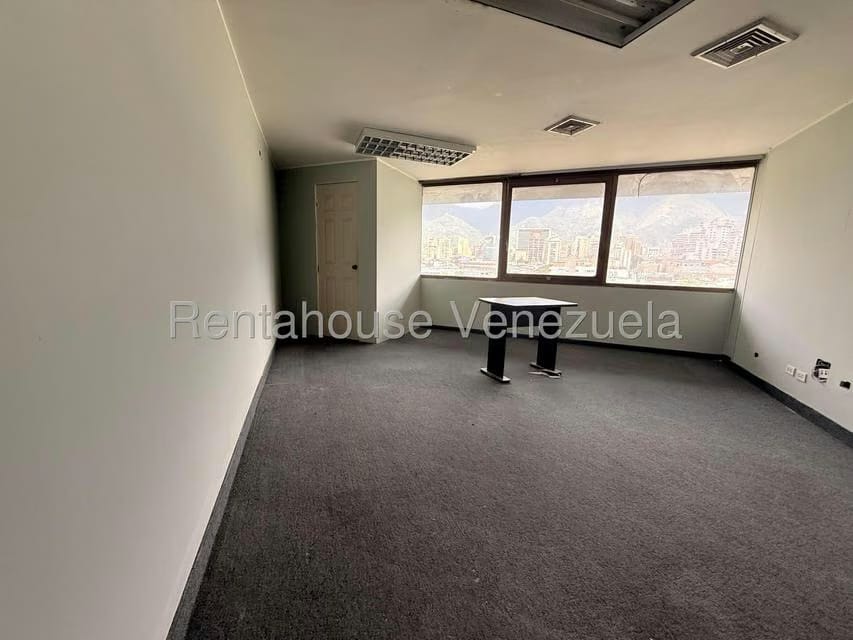 Comercial (Oficina) en Alquiler en Chuao, Distrito Metropolitano - 7