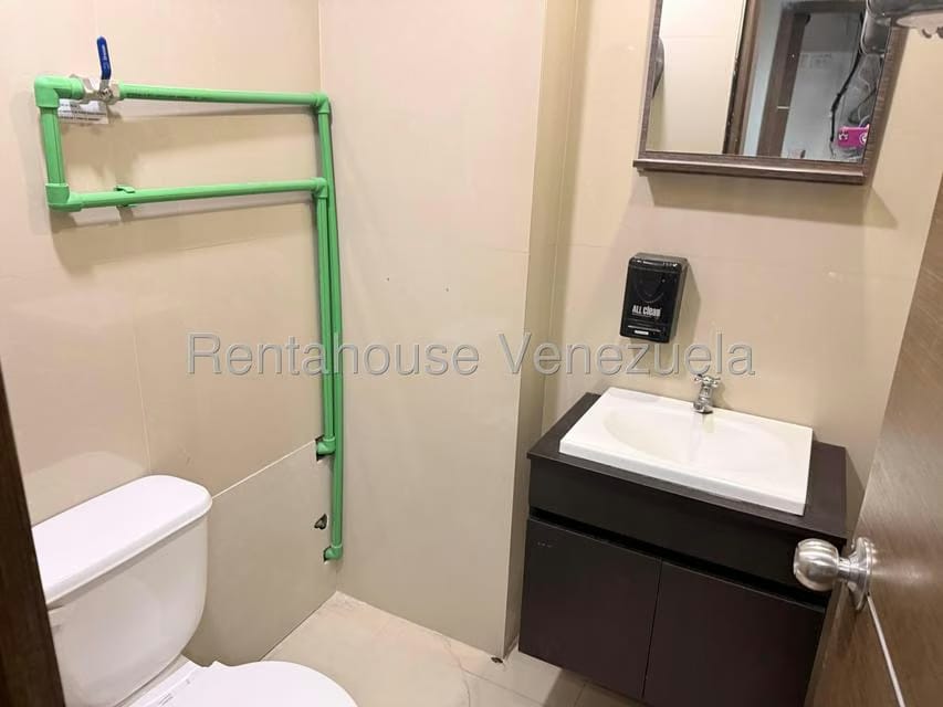 Comercial (Oficina) en Alquiler en Chuao, Distrito Metropolitano - 9