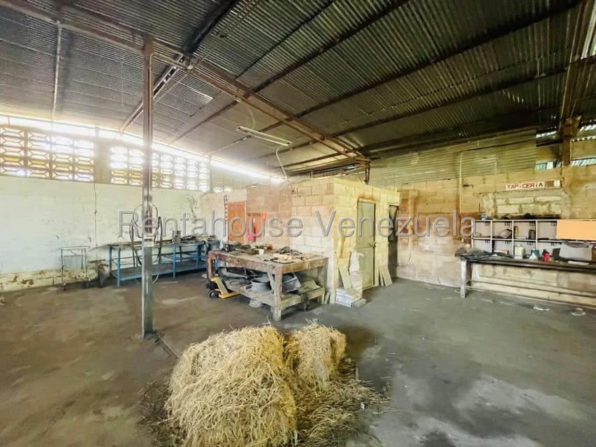 Comercial (Galpon - Deposito) en Venta en Palo Negro II, Aragua - 19