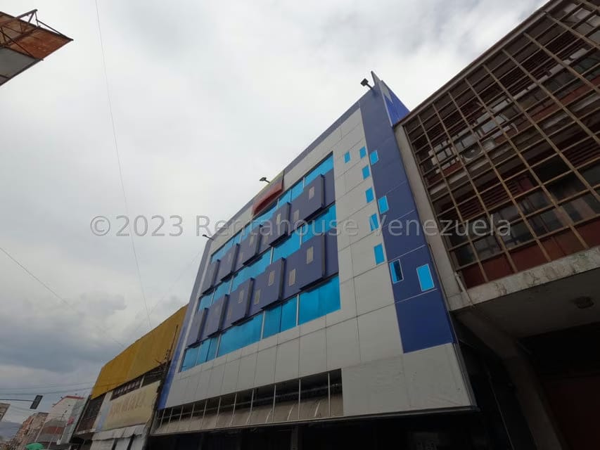 Comercial (Oficina) en Alquiler en Centro, Lara - 2
