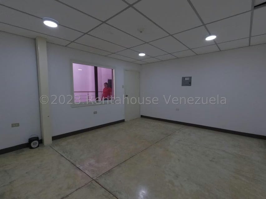 Comercial (Oficina) en Alquiler en Centro, Lara - 11