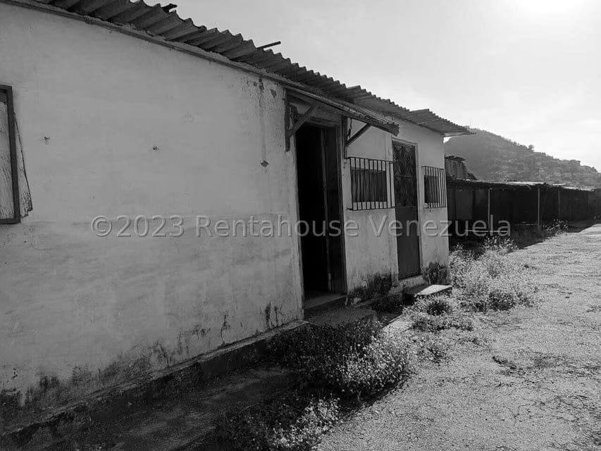 Terreno (Comercial) en Venta en Guarenas, Miranda - 3