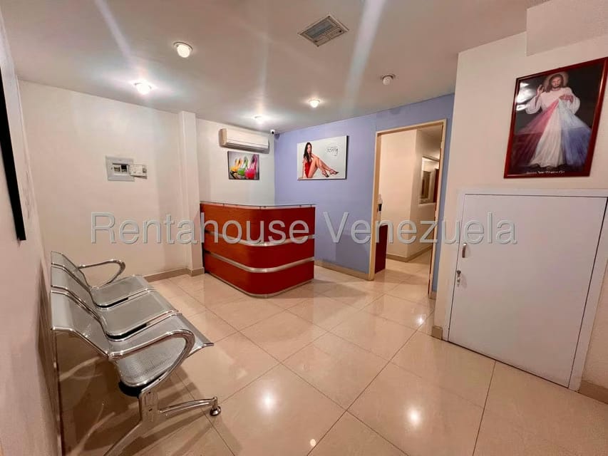 Comercial (Local Comercial) en Alquiler en Catia, Distrito Metropolitano - 2