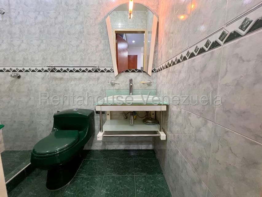 Comercial (Local Comercial) en Alquiler en Catia, Distrito Metropolitano - 14