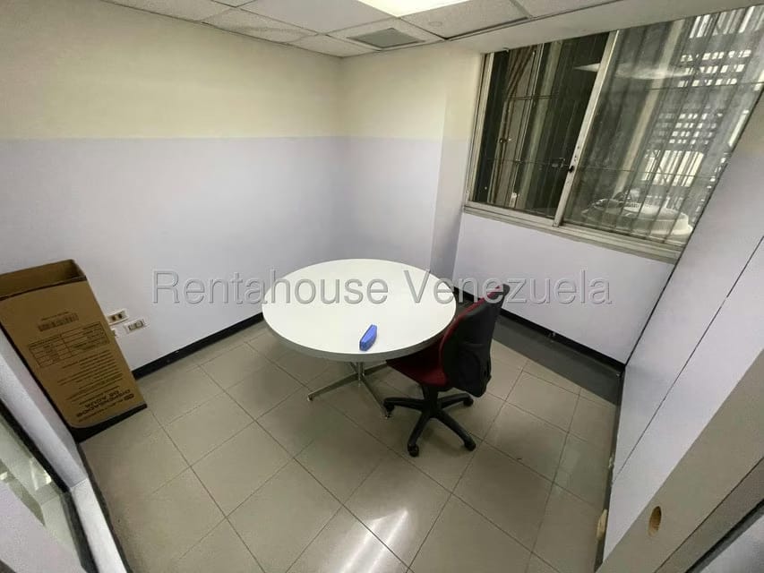 Comercial (Oficina) en Alquiler en Parroquia Catedral, Distrito Metropolitano - 7