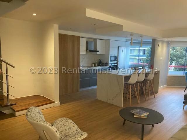 Apartamento (Duplex) en Alquiler en Los Palos Grandes, Distrito Metropolitano - 3