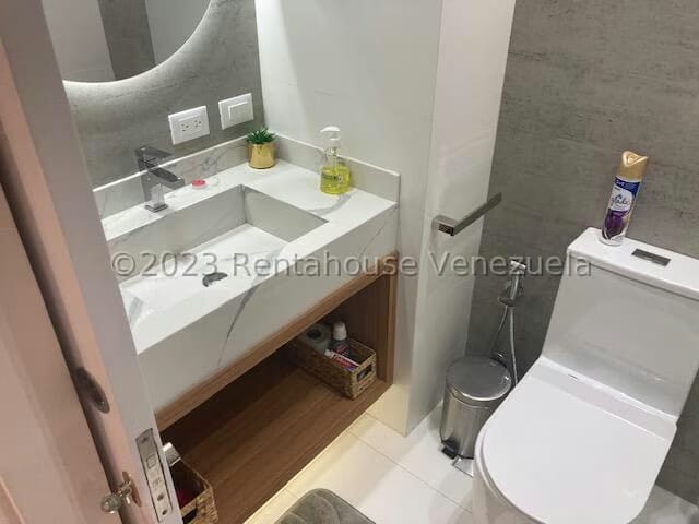Apartamento (Duplex) en Alquiler en Los Palos Grandes, Distrito Metropolitano - 22