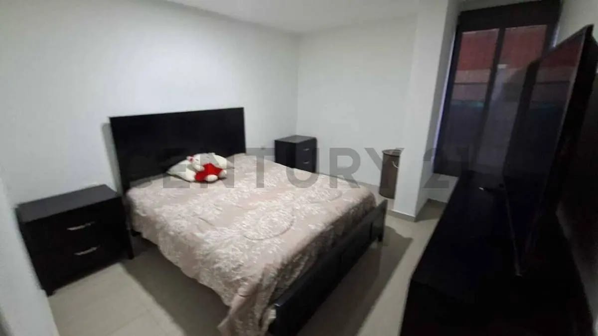 Townhouse En Venta En La Ciudad De Lechería - 12