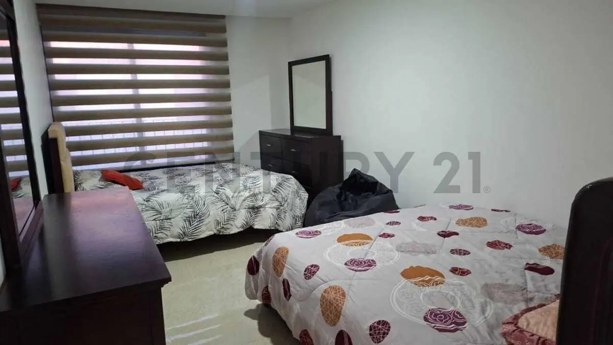 Townhouse En Venta En La Ciudad De Lechería - 13