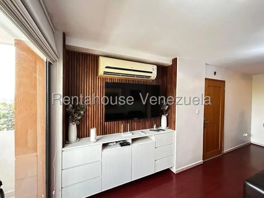 Apartamento (1 Nivel) en Venta en Del Este, Lara - 2