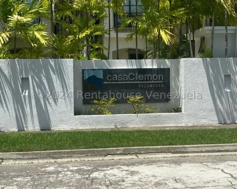 Terreno (Residencial) en Venta en Puerto Encantado, Miranda - 2