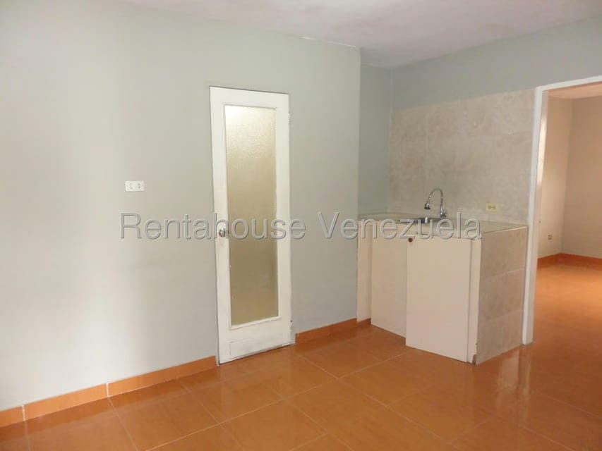 Comercial (Local Comercial) en Alquiler en Santa Monica, Distrito Metropolitano - 4