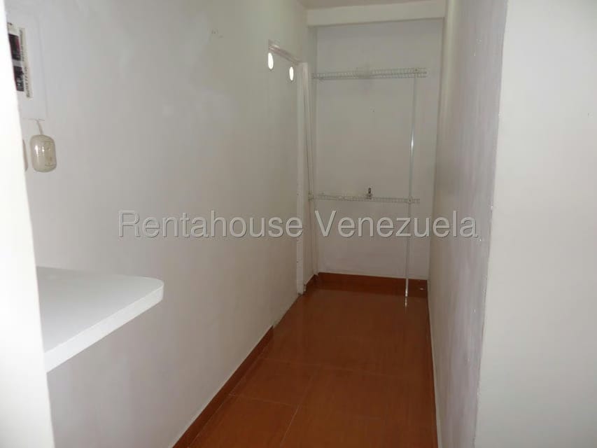 Comercial (Local Comercial) en Alquiler en Santa Monica, Distrito Metropolitano - 7
