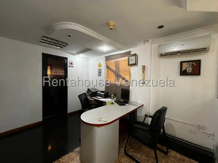 Comercial (Oficina) en Alquiler en Centro, Lara - 18