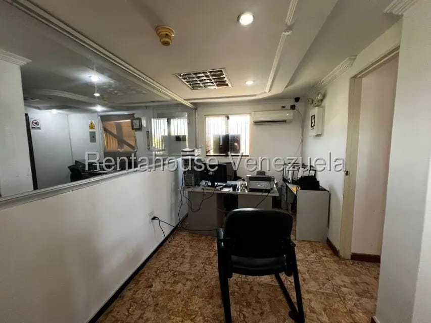 Comercial (Oficina) en Alquiler en Centro, Lara - 6