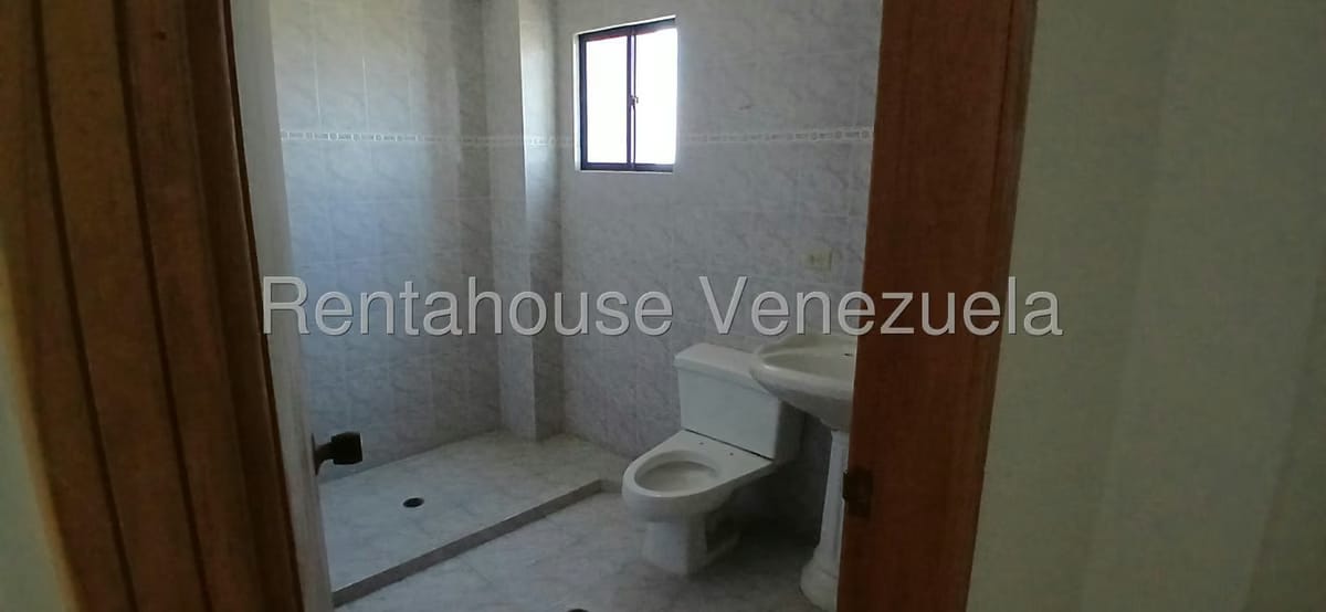 Apartamento (1 Nivel) en Venta en Cristobal Colon, Zulia - 15