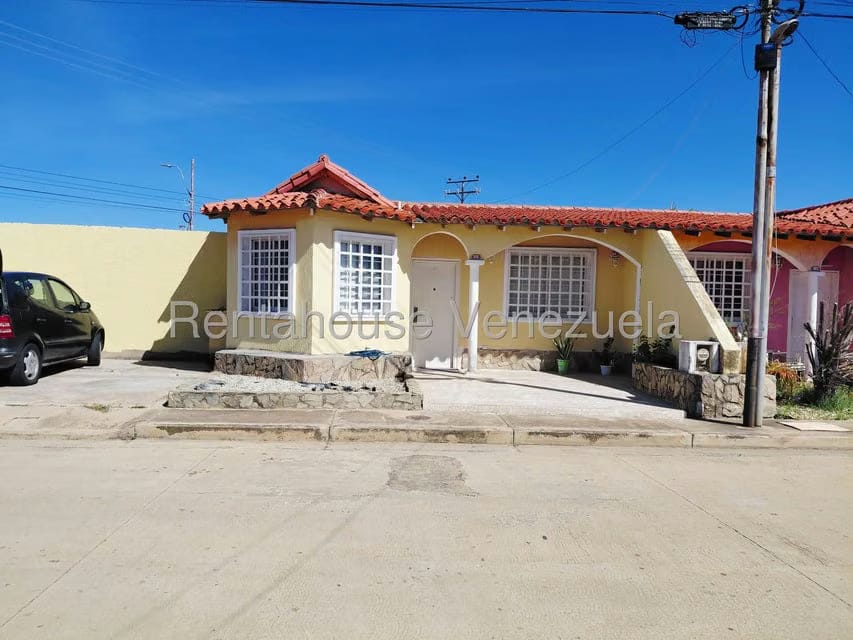 Townhouse (1 Nivel) en Venta en La Cruz del Pastel, Nueva Esparta - 3