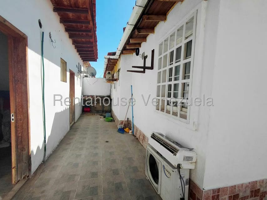 Townhouse (1 Nivel) en Venta en La Cruz del Pastel, Nueva Esparta - 30