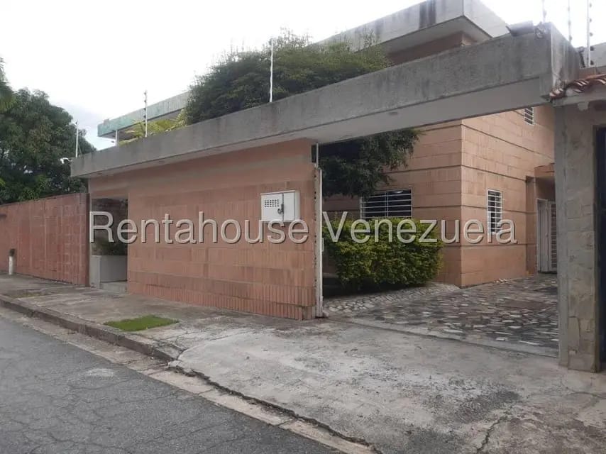 Casa (Multipes Niveles) en Venta en Los Pomelos, Distrito Metropolitano
