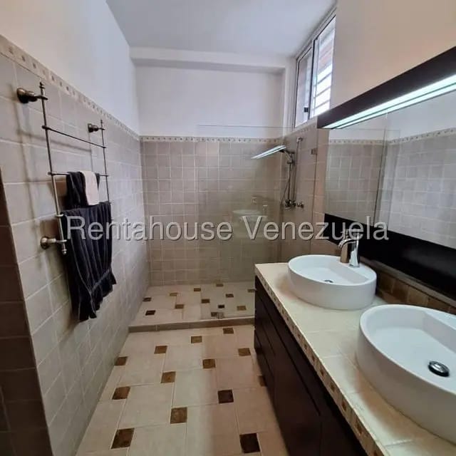 Casa (Multipes Niveles) en Venta en Los Pomelos, Distrito Metropolitano - 25