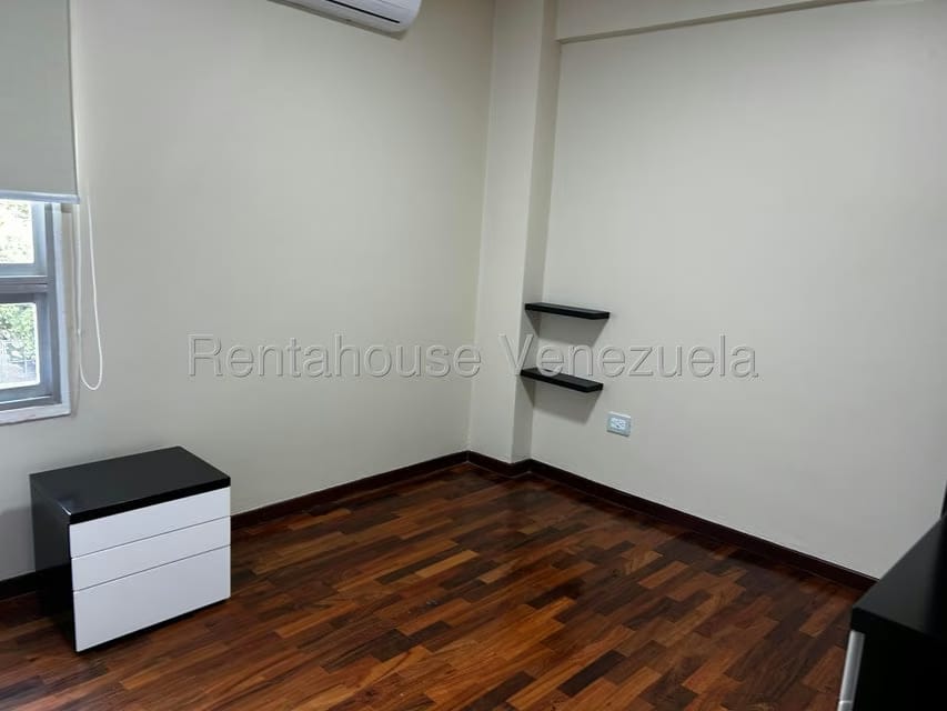 Apartamento (1 Nivel) en Alquiler en Santa Fe Norte, Distrito Metropolitano - 17