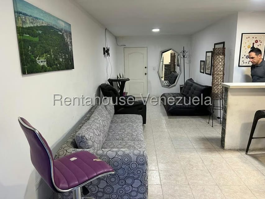 Apartamento (1 Nivel) en Alquiler en Macaracuay, Distrito Metropolitano - 11