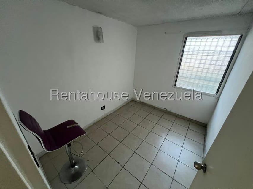 Apartamento (1 Nivel) en Alquiler en Macaracuay, Distrito Metropolitano - 14