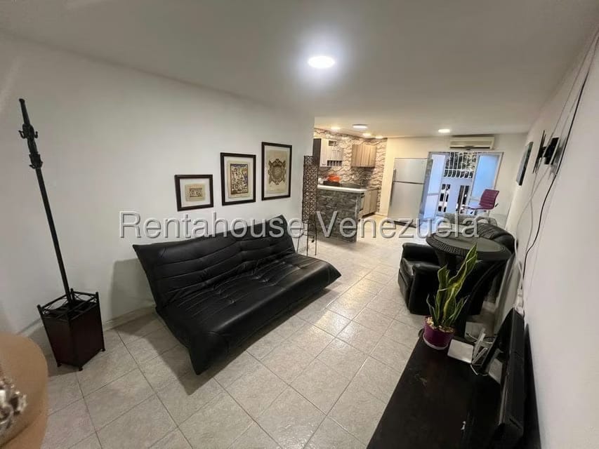 Apartamento (1 Nivel) en Alquiler en Macaracuay, Distrito Metropolitano - 7