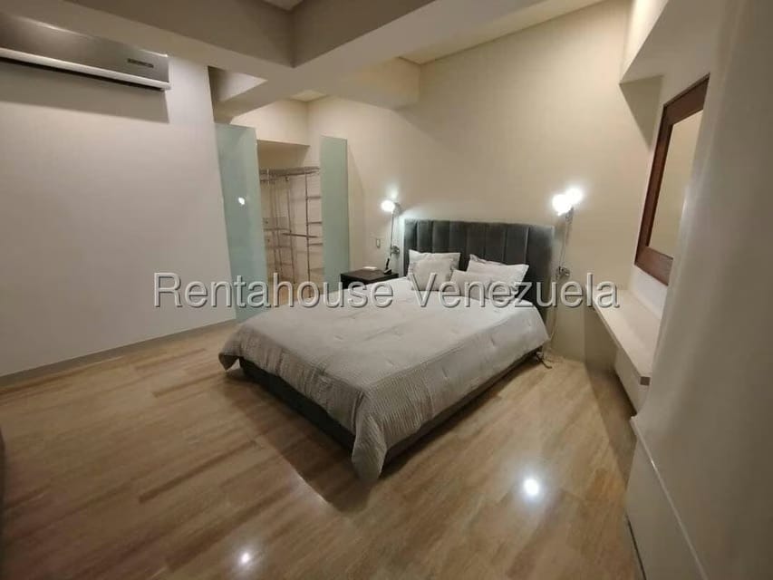 Apartamento (1 Nivel) en Alquiler en Las Mercedes, Distrito Metropolitano - 25