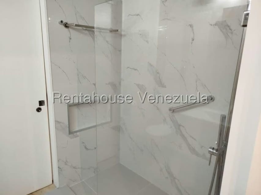 Apartamento (1 Nivel) en Alquiler en Las Mercedes, Distrito Metropolitano - 27