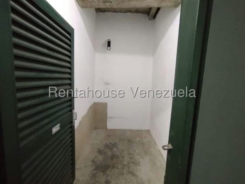 Apartamento (1 Nivel) en Alquiler en Las Mercedes, Distrito Metropolitano - 28