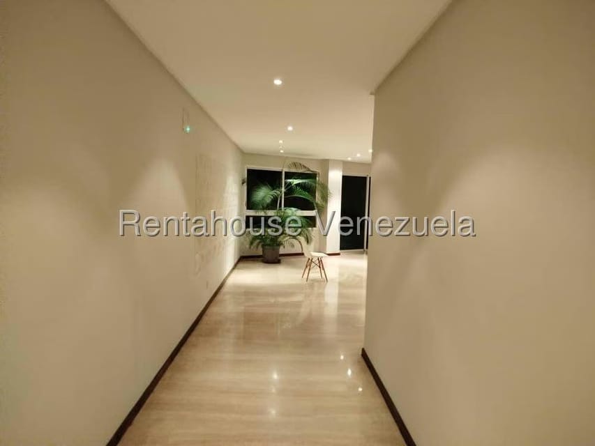 Apartamento (1 Nivel) en Alquiler en Las Mercedes, Distrito Metropolitano - 6