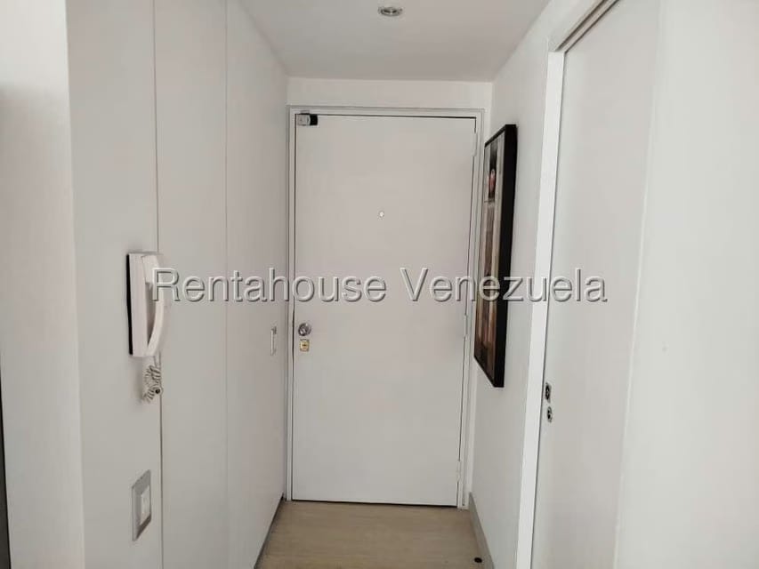 Apartamento (1 Nivel) en Alquiler en Las Mercedes, Distrito Metropolitano - 10