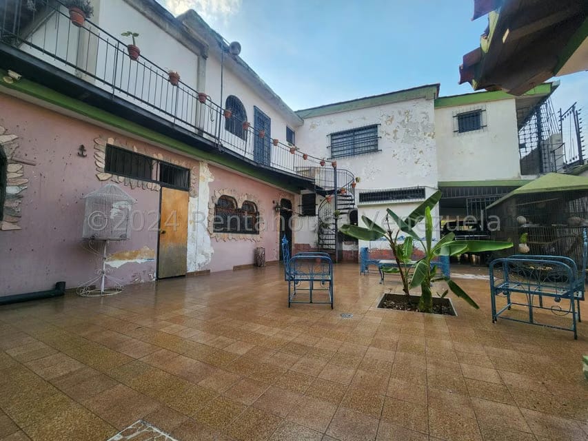 Casa (Multipes Niveles) en Venta en Parroquia Juan de Villegas, Lara - 35