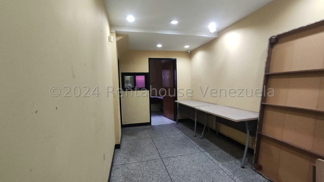 Comercial (Edificio) en Venta en Centro, Lara - 17