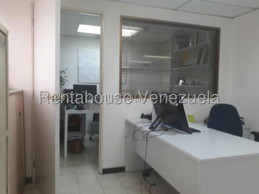 Comercial (Edificio) en Venta en La Urbina, Distrito Metropolitano - 11