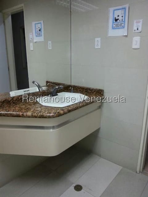 Comercial (Edificio) en Venta en La Urbina, Distrito Metropolitano - 15