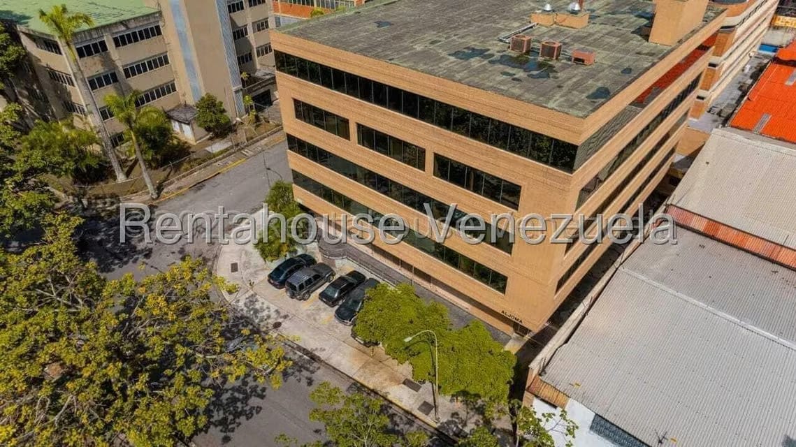Comercial (Edificio) en Venta en La Urbina, Distrito Metropolitano - 3