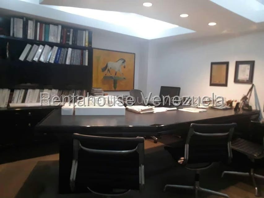 Comercial (Edificio) en Venta en La Urbina, Distrito Metropolitano - 8