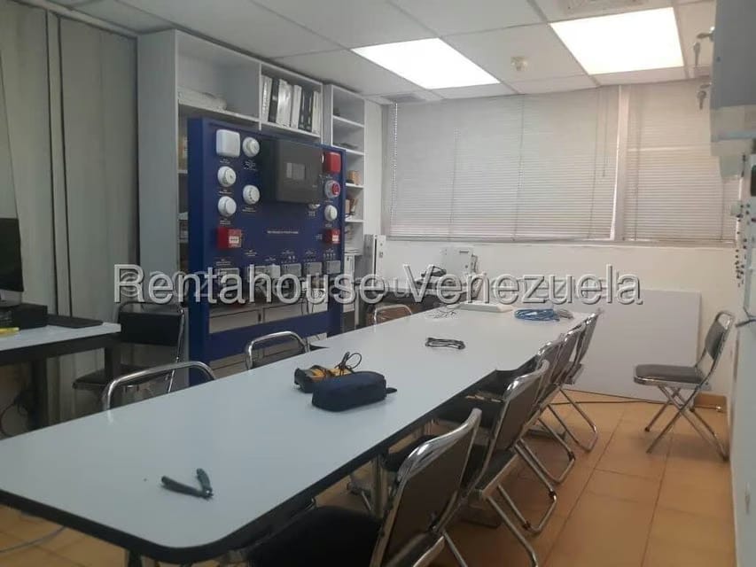 Comercial (Edificio) en Venta en La Urbina, Distrito Metropolitano - 9