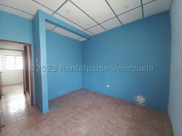 Casa (Duplex) en Venta en El Marques, Miranda - 6