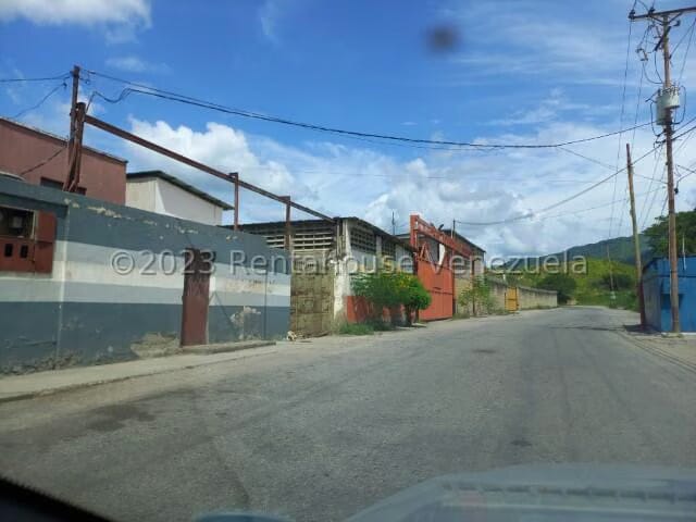 Casa (Duplex) en Venta en El Marques, Miranda - 10