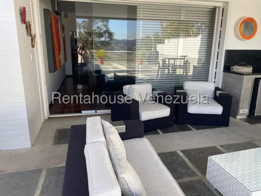 Casa (Multipes Niveles) en Venta en Lomas de Prados del Este, Distrito Metropolitano - 13