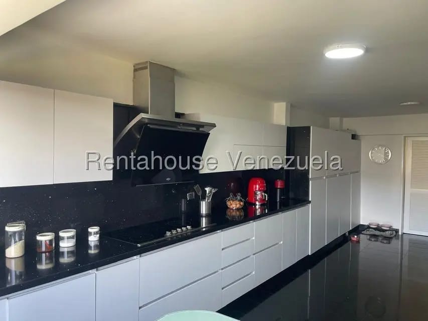 Casa (Multipes Niveles) en Venta en Lomas de Prados del Este, Distrito Metropolitano - 22