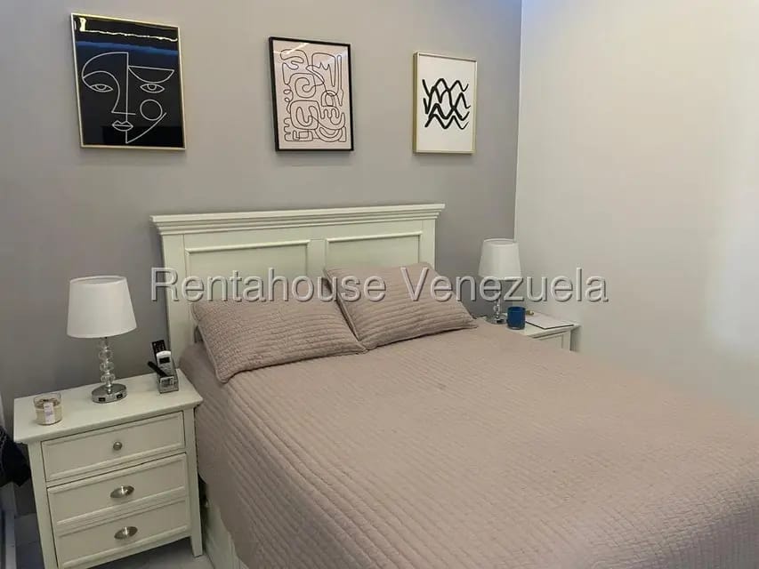 Casa (Multipes Niveles) en Venta en Lomas de Prados del Este, Distrito Metropolitano - 44