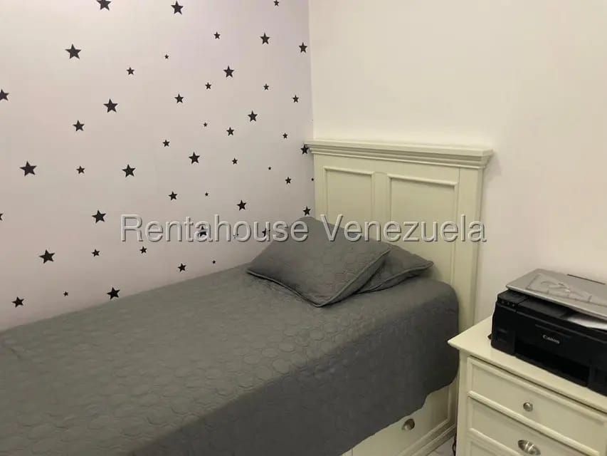 Casa (Multipes Niveles) en Venta en Lomas de Prados del Este, Distrito Metropolitano - 46