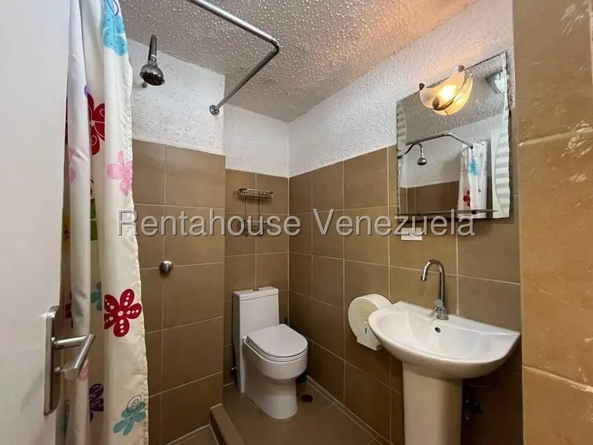 Apartamento (1 Nivel) en Venta en Terrazas de Guaicoco, Distrito Metropolitano - 17