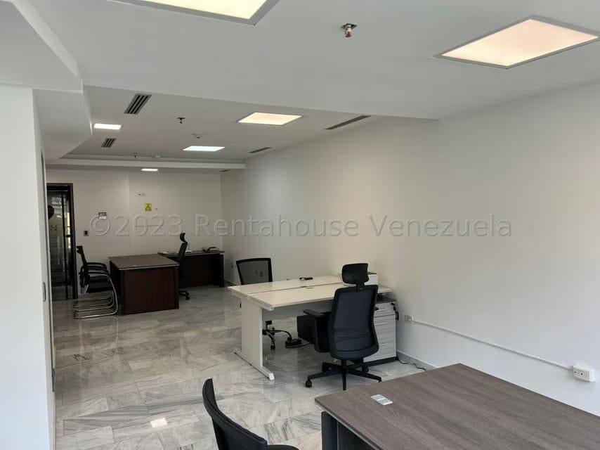 Comercial (Oficina) en Venta en Macaracuay, Distrito Metropolitano - 12