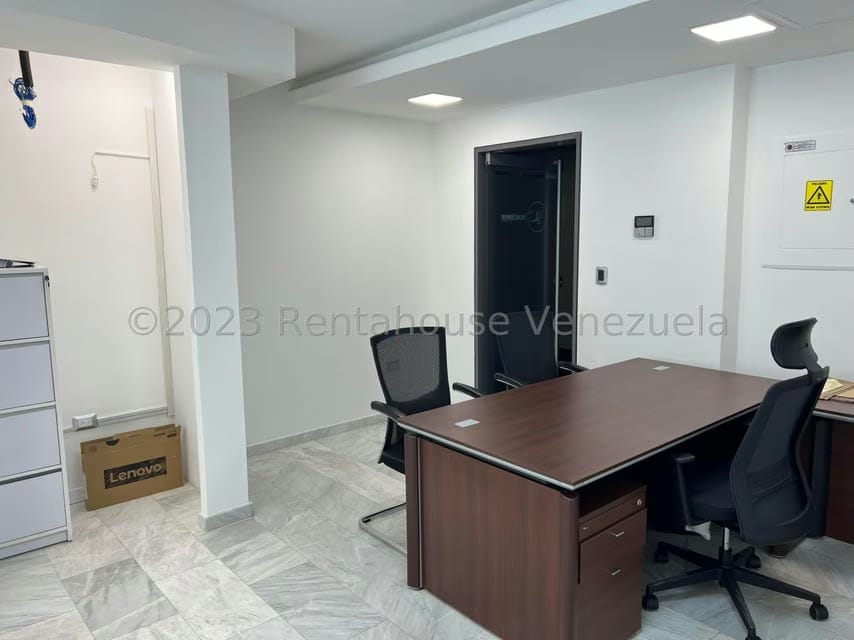 Comercial (Oficina) en Venta en Macaracuay, Distrito Metropolitano - 14
