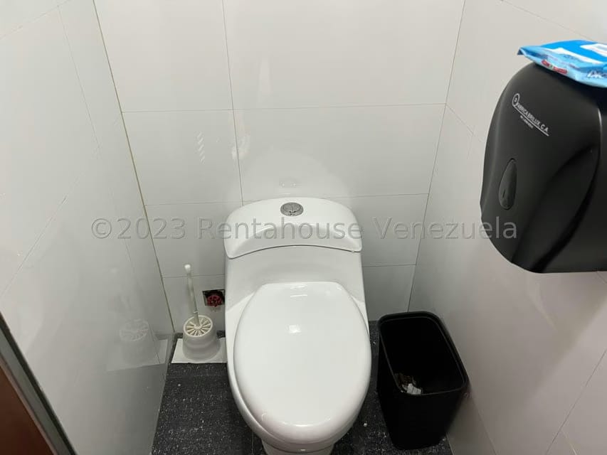 Comercial (Oficina) en Venta en Macaracuay, Distrito Metropolitano - 8